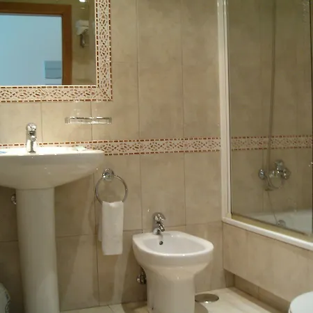 O Lagar Szálloda 2*